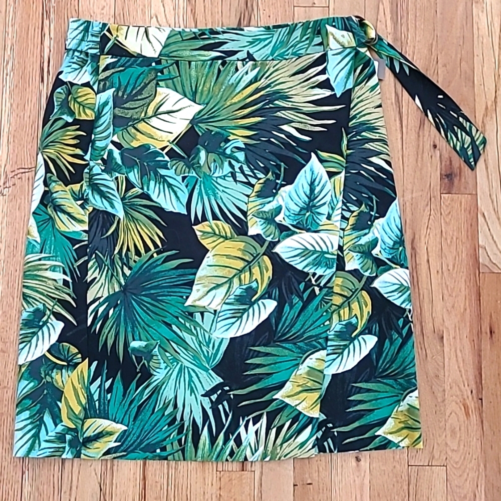 NY&Co Eva Mendes Tropical Skirt wrap and lined Size XXL